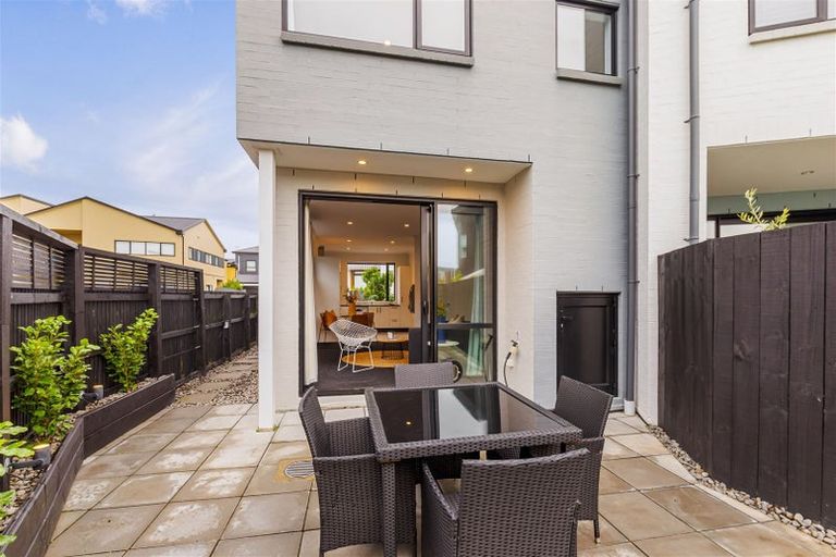 Photo of property in 10 Frank Gill Road, Hobsonville, Auckland, 0616