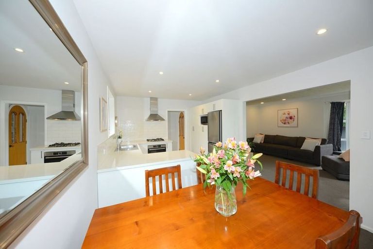 Photo of property in 127 Grimseys Road, Redwood, Christchurch, 8051