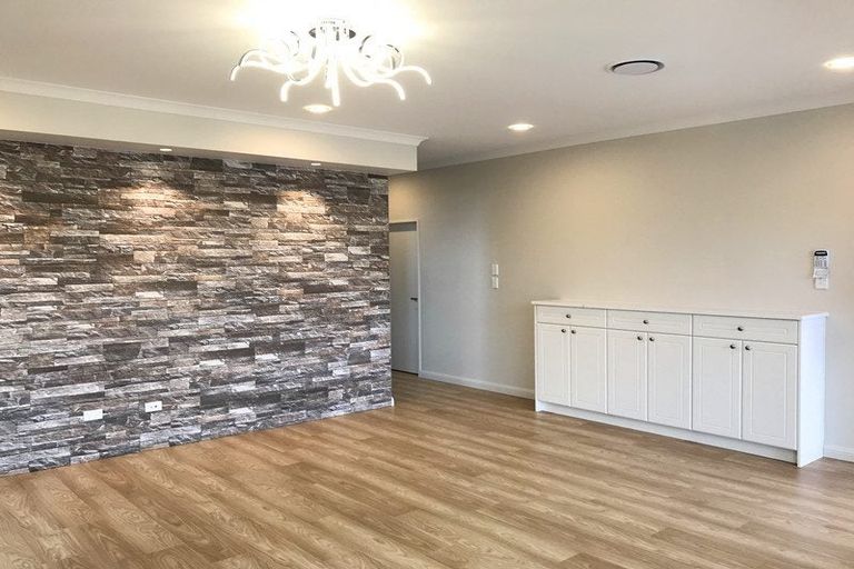 Photo of property in 32 Hikuawa Road, Flat Bush, Auckland, 2019