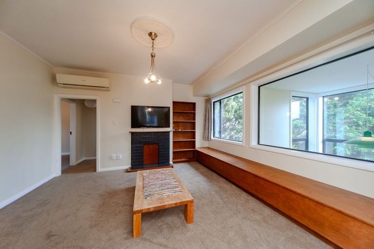 Photo of property in 9 Elphinstone Avenue, Strathmore Park, Wellington, 6022