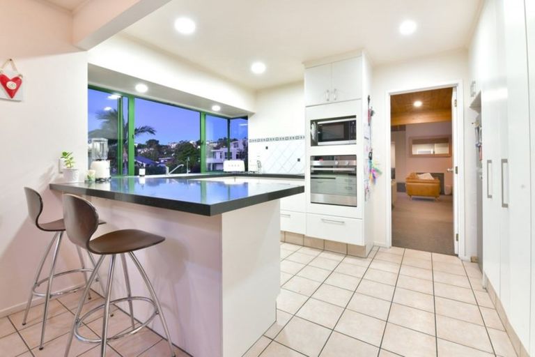 Photo of property in 18 Whale Cove, Stanmore Bay, Whangaparaoa, 0932