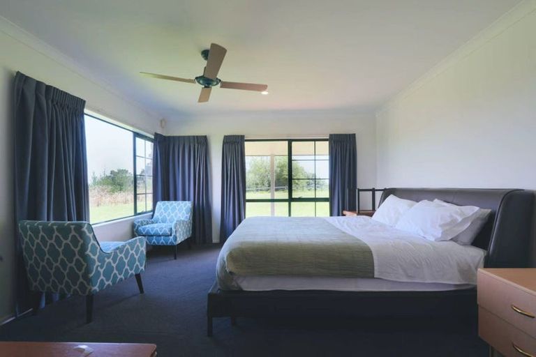 Photo of property in 91 Trig Road, Whitford, Howick, 2571