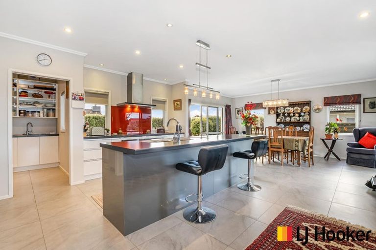 Photo of property in 24 William Andrew Road, Pukekohe, 2120