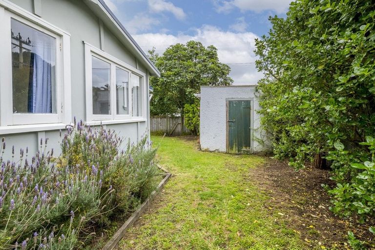 Photo of property in 74 Tilley Road, Paekakariki, 5034
