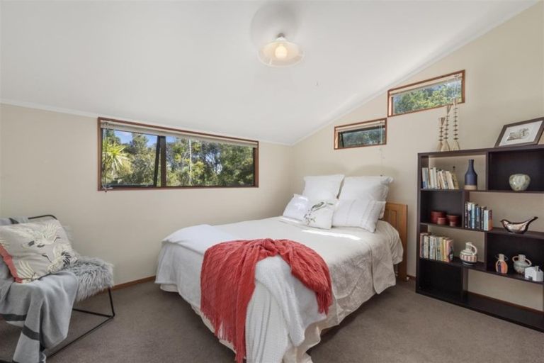 Photo of property in 12 Kaihu Street, Northcote, Auckland, 0627