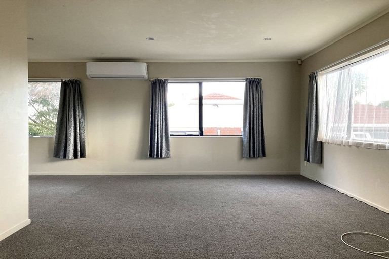 Photo of property in 2c Palomino Drive, Henderson, Auckland, 0612
