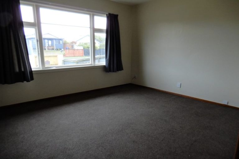 Photo of property in 120 Bowhill Road, New Brighton, Christchurch, 8083
