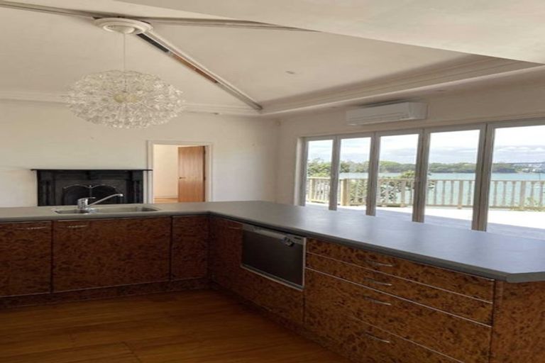 Photo of property in 15-17 Awanui Street, Birkenhead, Auckland, 0626