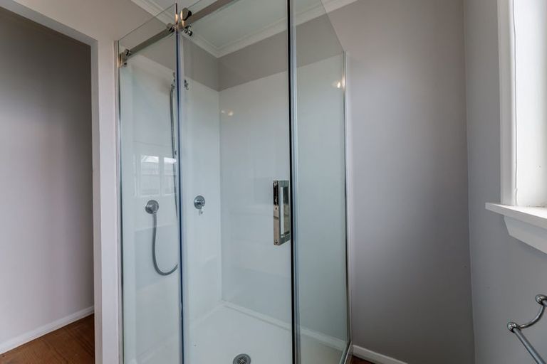 Photo of property in 1/74 Forest Hill Road, Henderson, Auckland, 0612