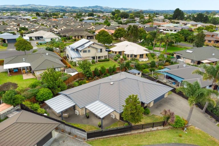 Photo of property in 12 Arrowfield Drive, Pyes Pa, Tauranga, 3112