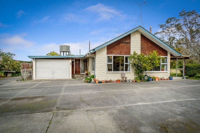 Photo of property in 68 Loes Road, Darfield, 7571