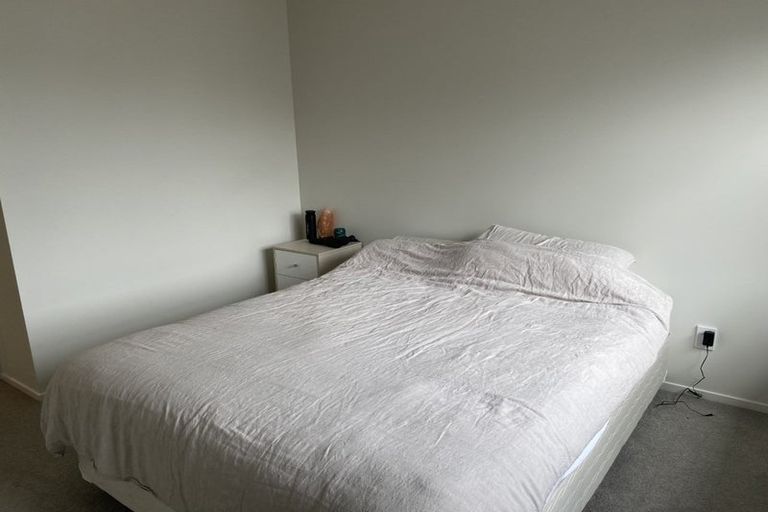 Photo of property in 43 Mcgrath Way, Taita, Lower Hutt, 5011