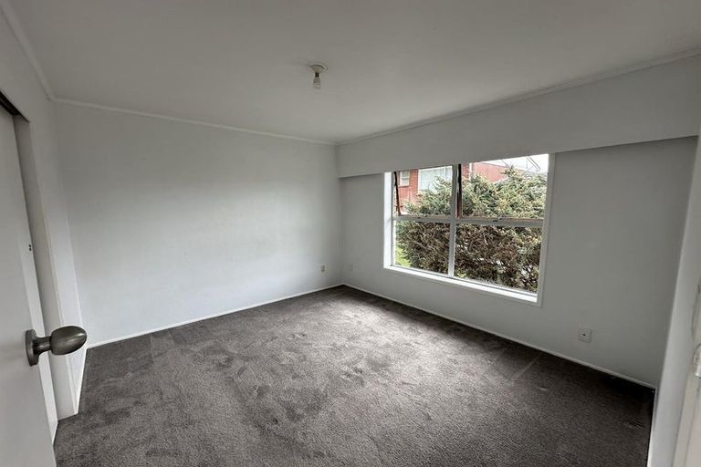Photo of property in 1/14 Kathleen Street, Totara Vale, Auckland, 0627