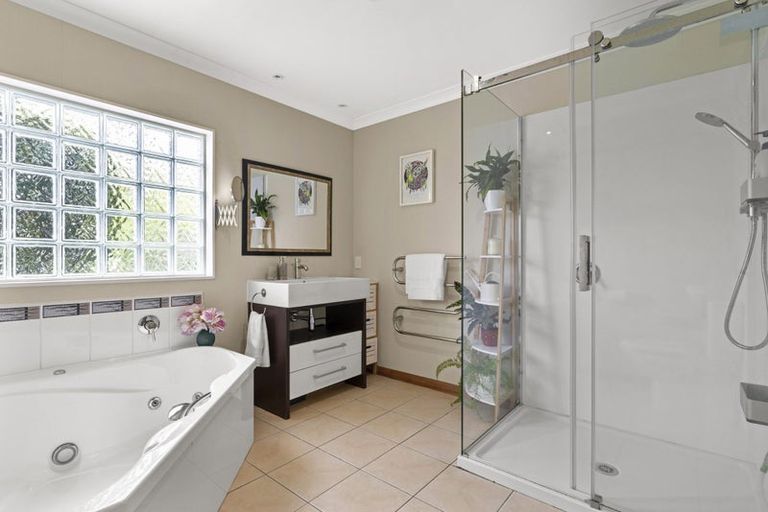 Photo of property in 2 Merlot Place, Rototuna, Hamilton, 3210