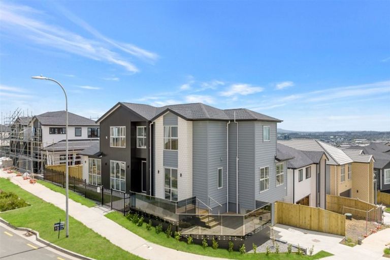 Photo of property in 46 Elevation Street, Flat Bush, Auckland, 2019