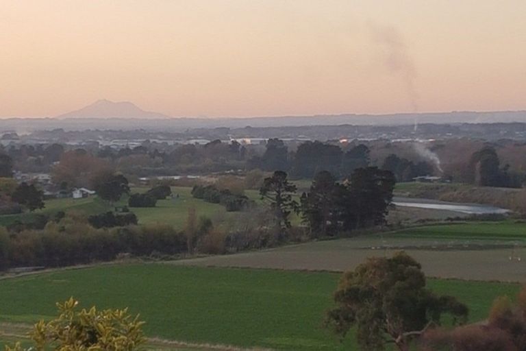 Photo of property in 308 Aokautere Drive, Aokautere, 4471