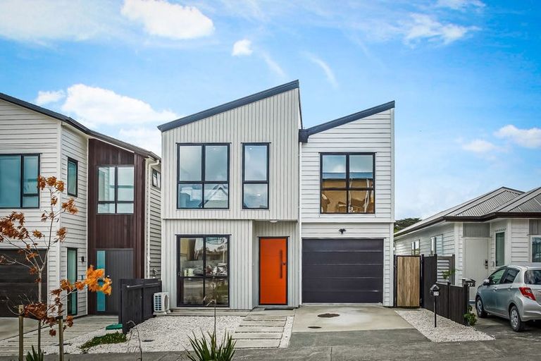 Photo of property in 29 Matakohe Road, Westgate, Auckland, 0814