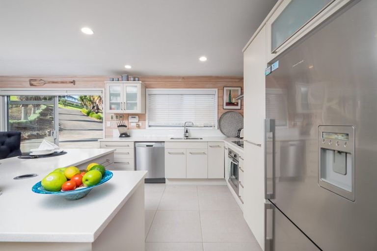 Photo of property in 16 Te Akau Drive, Russell, 0272