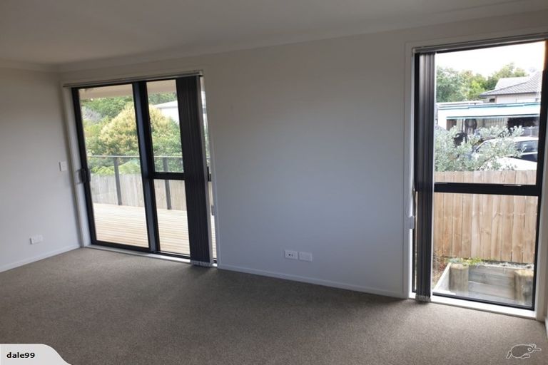 Photo of property in 38 Cockayne Crescent, Sunnynook, Auckland, 0620