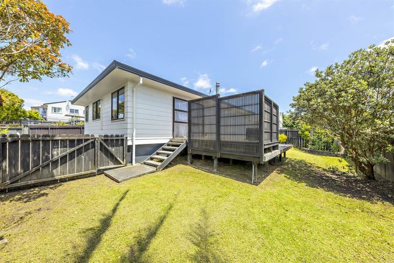 Photo of property in 3/13 Kirklow Place, Goodwood Heights, Auckland, 2105