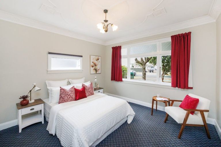 Photo of property in 8 Guy Avenue, Takaro, Palmerston North, 4410