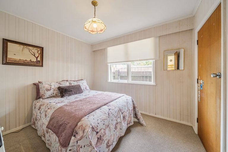 Photo of property in 17 Deller Grove, Silverstream, Upper Hutt, 5019