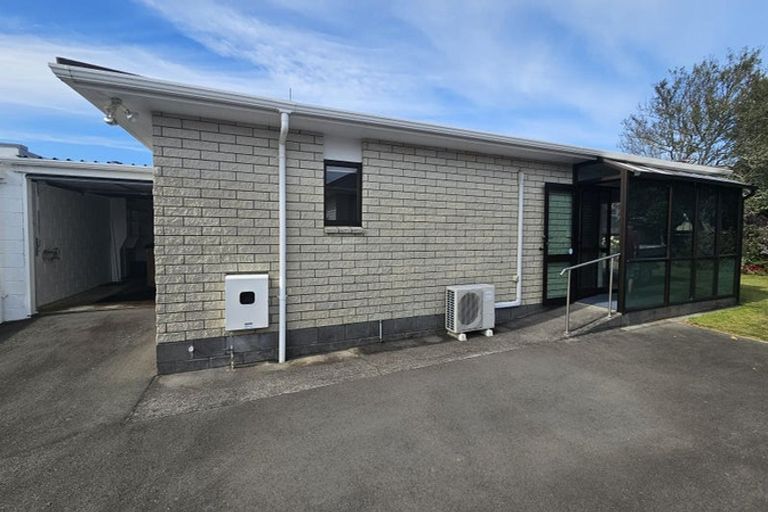 Photo of property in 358c Carrington Street, Upper Vogeltown, New Plymouth, 4310