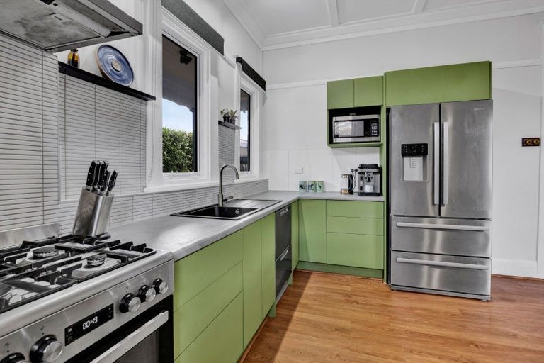 Photo of property in 15 Seyton Street, Stratford, 4332