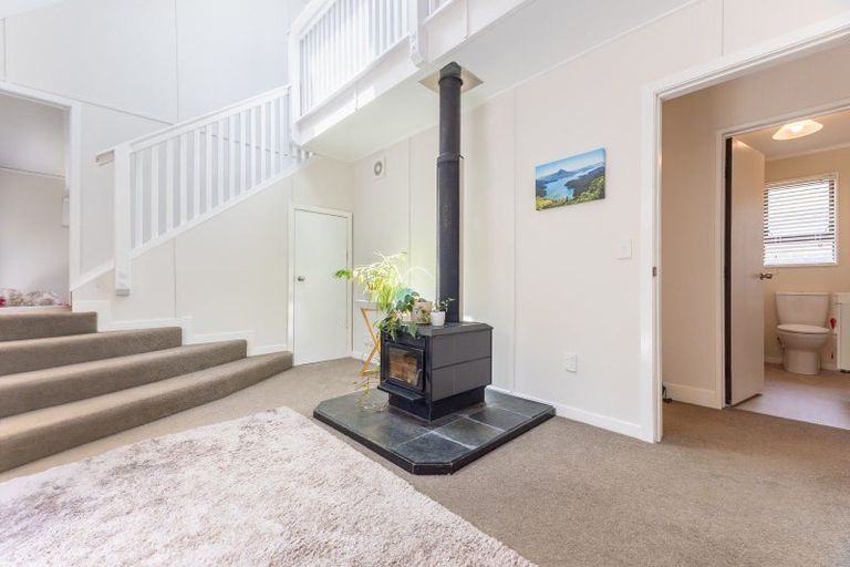 Photo of property in 42 Awanui Drive, Waikanae, 5036