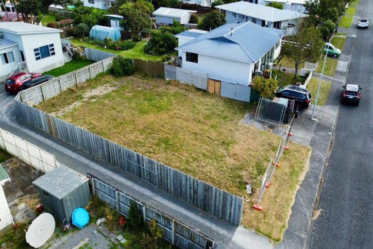 Photo of property in 36 Makarini Street, Paraparaumu, 5032