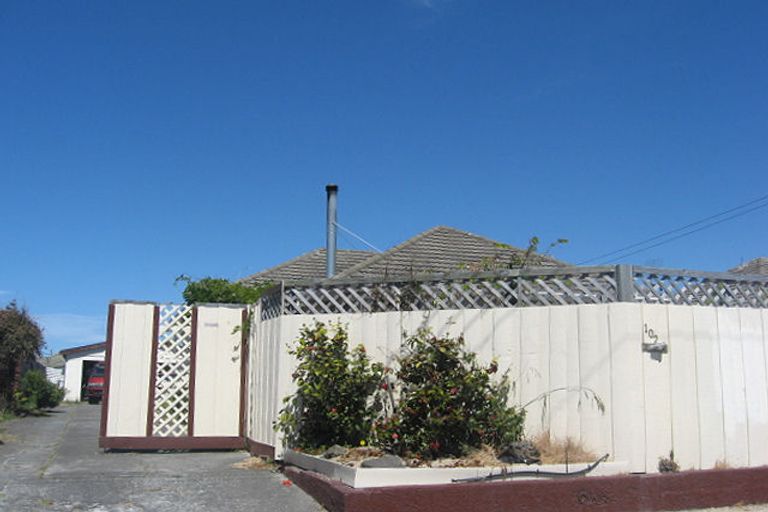 Photo of property in 102 Bassett Street, Burwood, Christchurch, 8083