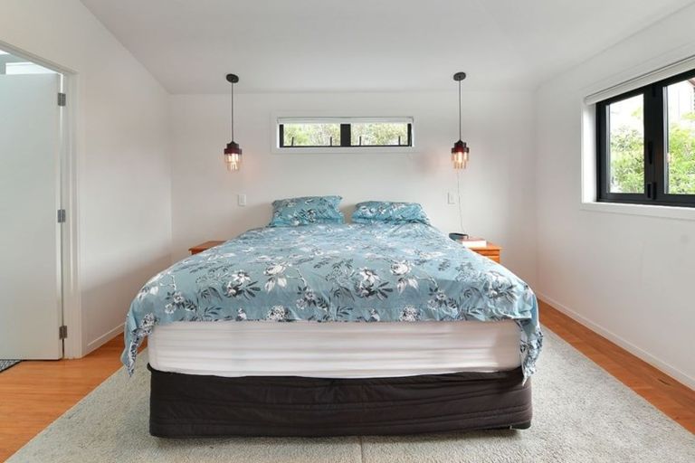 Photo of property in 7 Tree Fern Trail, Campbells Bay, Auckland, 0630