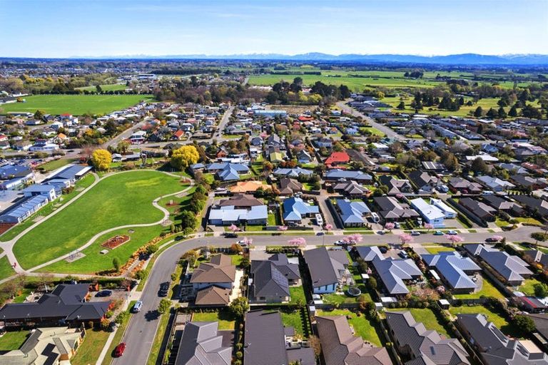 Photo of property in 48 Allison Crescent, Kaiapoi, 7630