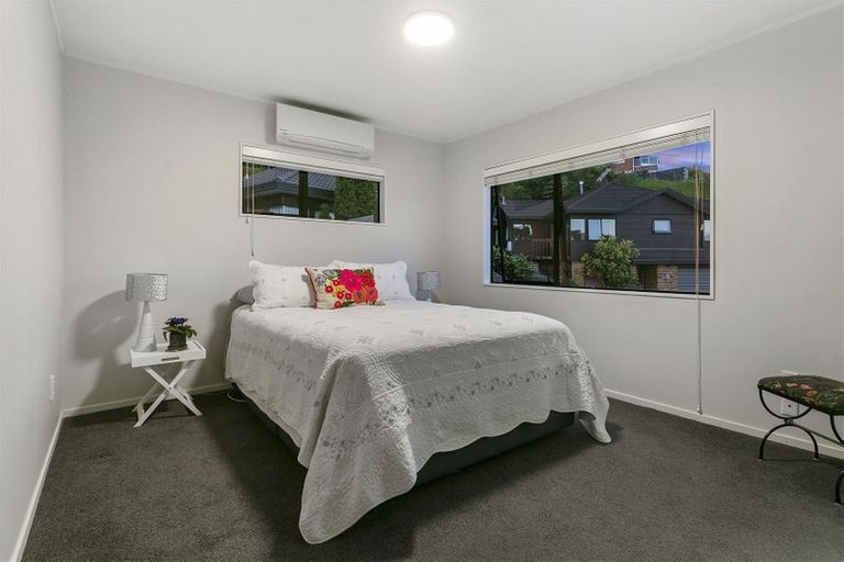 Photo of property in 1/6 Honeysuckle Lane, Mairangi Bay, Auckland, 0630