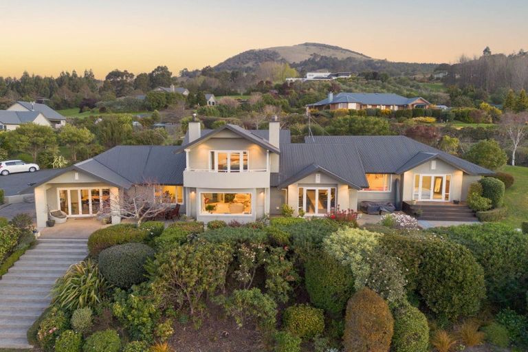 Photo of property in 3 Fairmile Drive, Kinmont Park, Mosgiel, 9024