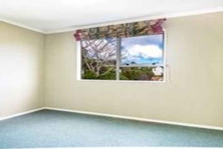 Photo of property in 64a Black Rock Road, Newlands, Wellington, 6037