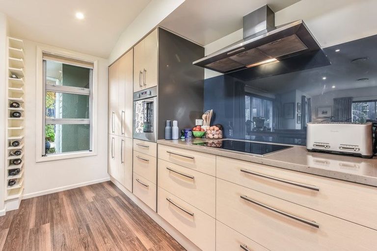 Photo of property in 6 Istana Place, Britannia Heights, Nelson, 7010