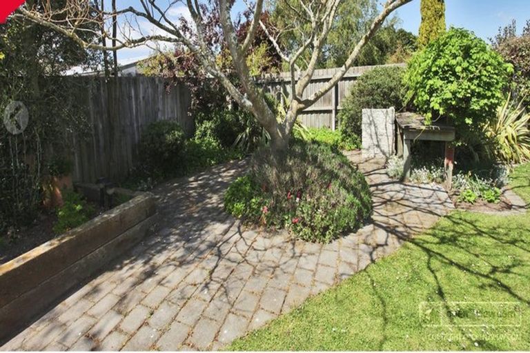 Photo of property in 48 Carruthers Street, Ilam, Christchurch, 8041