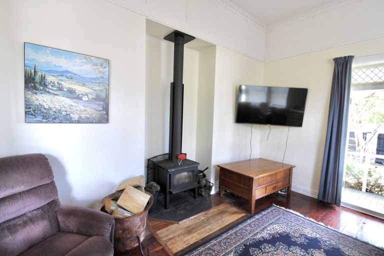 Photo of property in 30 Whites Line West, Woburn, Lower Hutt, 5010