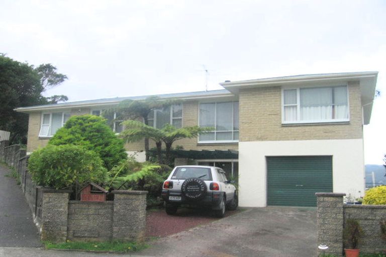 Photo of property in 26 Magnolia Grove, Maungaraki, Lower Hutt, 5010