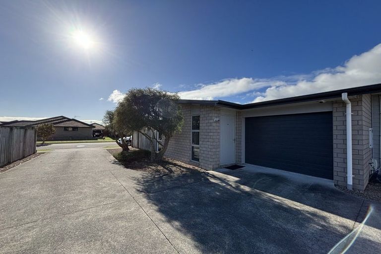 Photo of property in 12 Sirius Crescent, Rototuna North, Hamilton, 3210