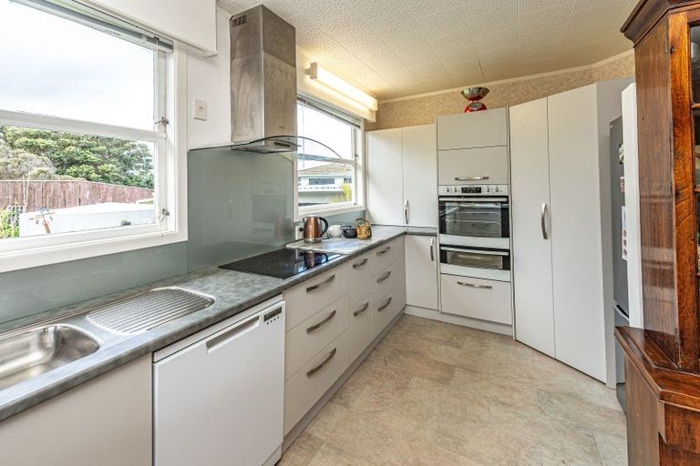 Photo of property in 8 Kapiti Terrace, Castlecliff, Whanganui, 4501