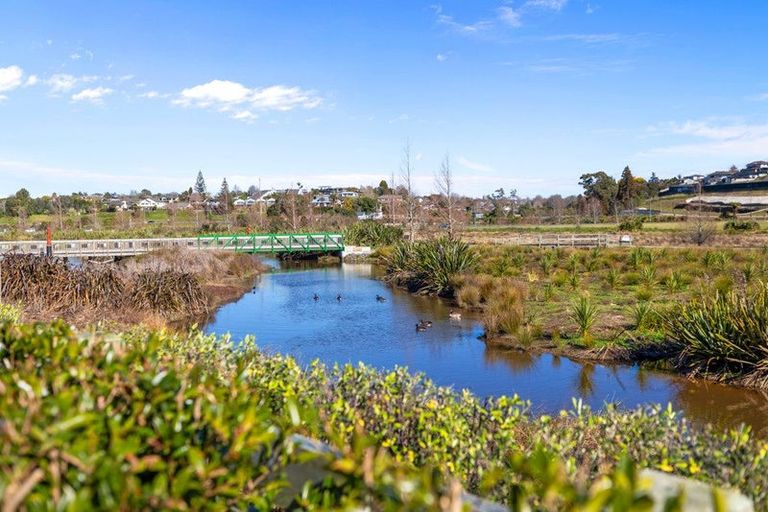 Photo of property in 74 Saint Pauls Drive, Brookfield, Tauranga, 3110