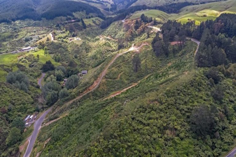 Photo of property in 539 Pahiatua Aokautere Road, Aokautere, 4471