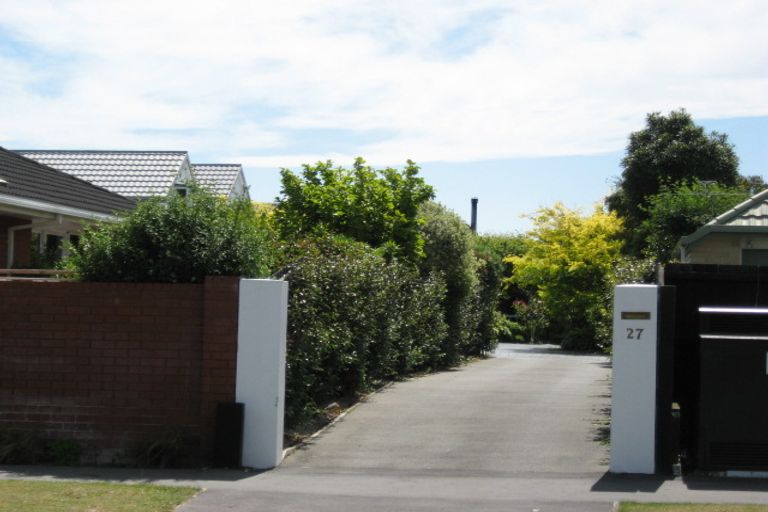Photo of property in 27 Apsley Drive, Russley, Christchurch, 8042