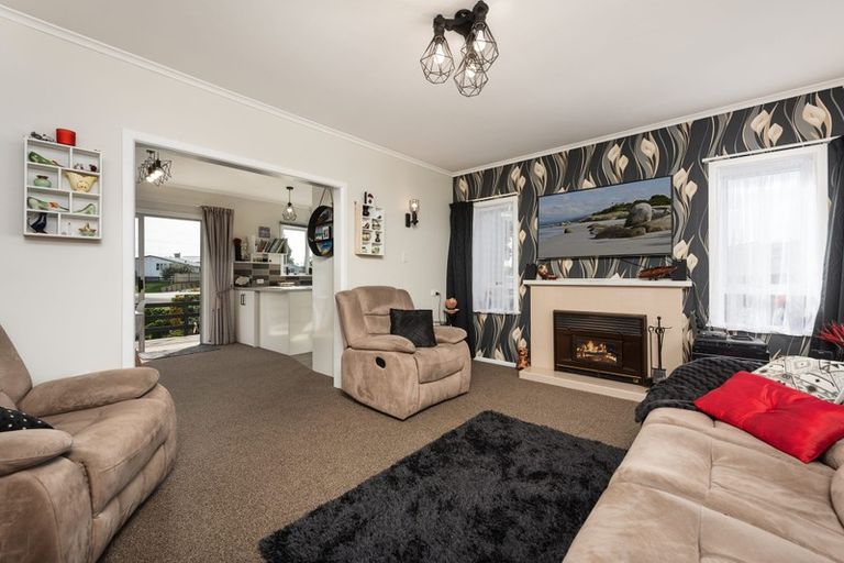 Photo of property in 16 Brown Terrace, Te Puke, 3119