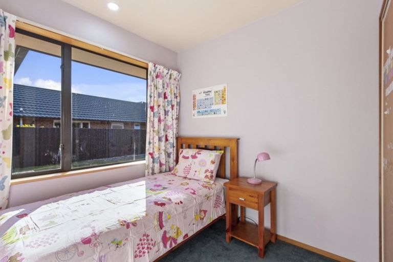 Photo of property in 34 Alpine View Lane, Parklands, Christchurch, 8083
