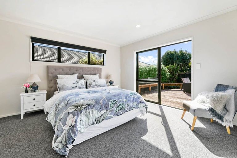 Photo of property in 35 Greig Place, Pukekohe, 2120