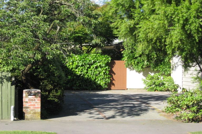 Photo of property in 344 Memorial Avenue, Burnside, Christchurch, 8053