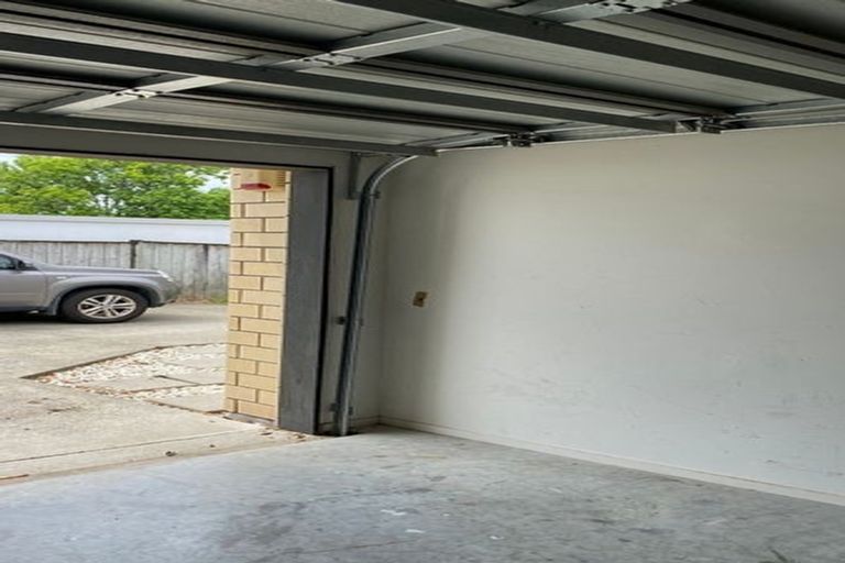 Photo of property in 79a Stanley Road, Glenfield, Auckland, 0629